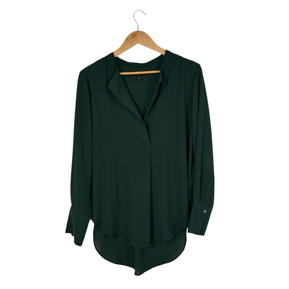 Banana Republic Green Drapey V-Neck Long Sleeve Blouse Size M